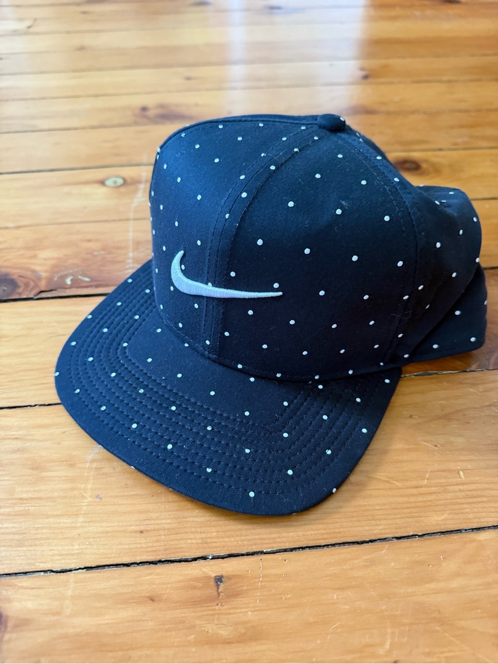 Nike Golf Pro Dri-FIT Polka Dot Snapback Hat Black White Swoosh One Size OSFM